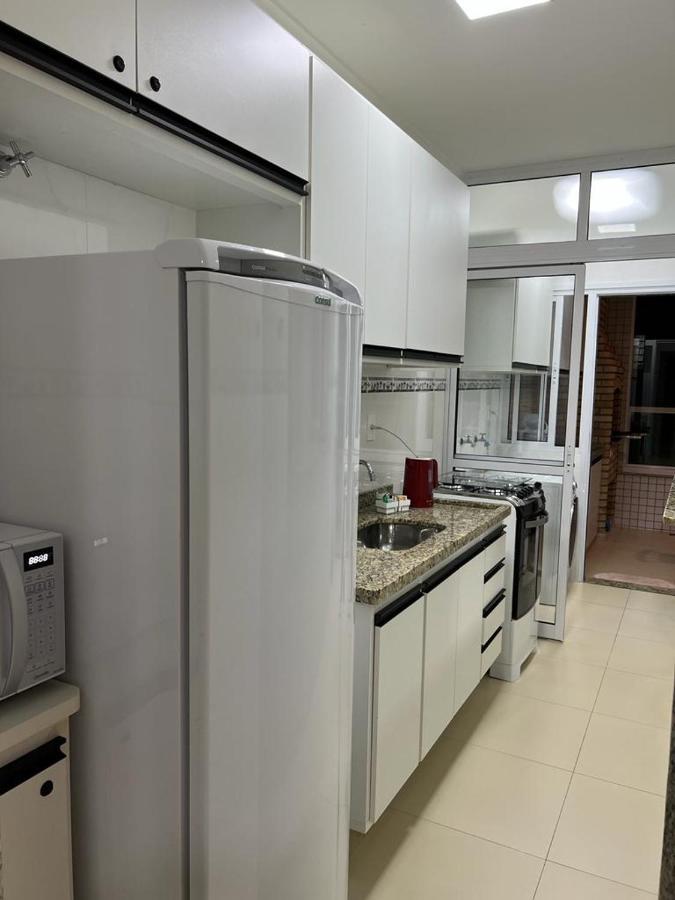 - - Toninhas - 350 Passos Da - 350 Steps To The - Costa * Ubatuba